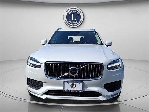 2022 Volvo XC90 T6 AWD Momentum 7 Seater