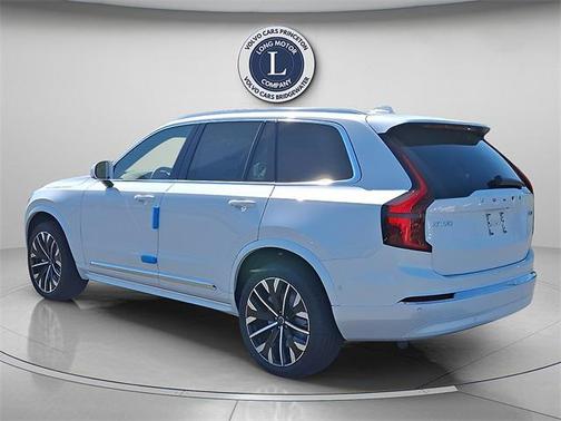 2025 Volvo XC90 B5 Plus 7-Seater