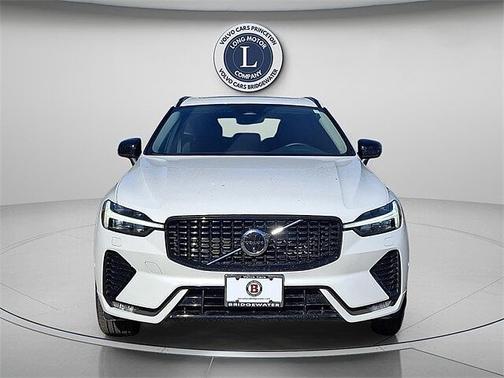 2025 Volvo XC60 Plus
