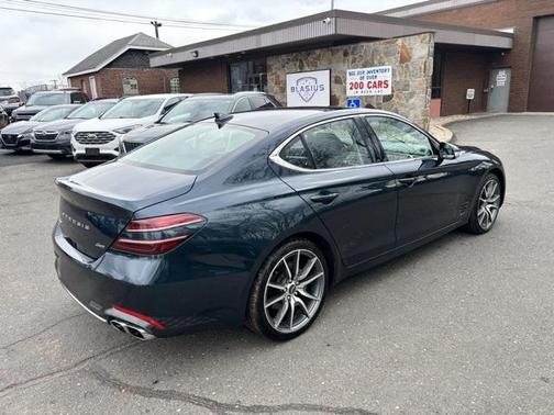 2023 Genesis G70 2.0T AWD