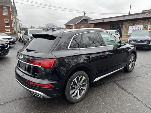 2022 Audi Q5 45 S line Premium