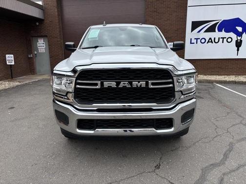 2020 RAM 2500 Tradesman Regular Cab 4X4 8' Box