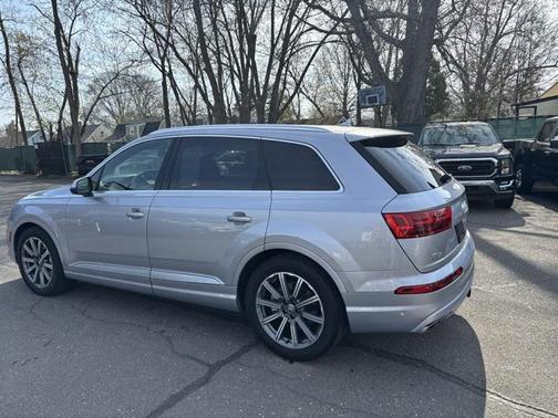 2019 Audi Q7 55 Prestige