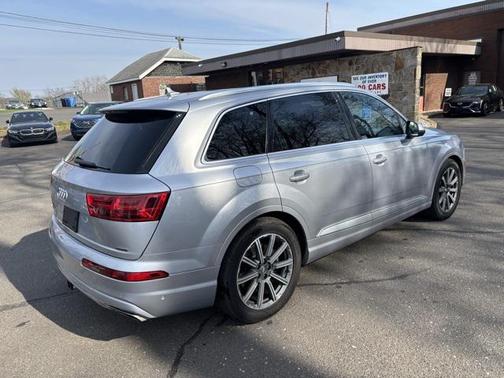 2019 Audi Q7 55 Prestige
