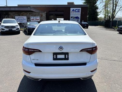 2019 Volkswagen Jetta 1.4T R-Line