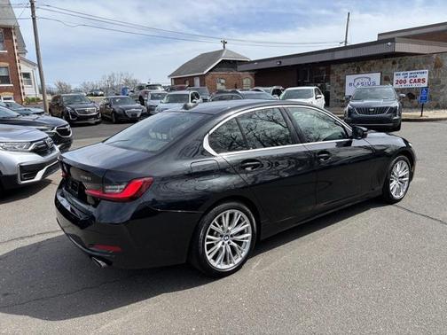 2024 BMW 330 i xDrive