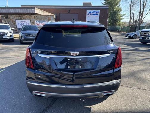 2022 Cadillac XT5 Premium Luxury