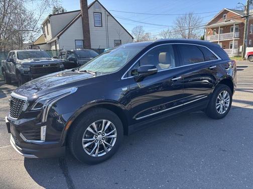 2022 Cadillac XT5 Premium Luxury