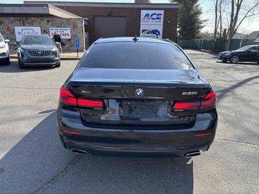 2022 BMW 530 i xDrive
