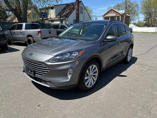 2022 Ford Escape Titanium