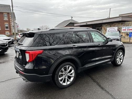 2021 Ford Explorer Platinum