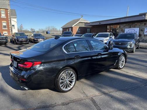 2022 BMW 530 i xDrive
