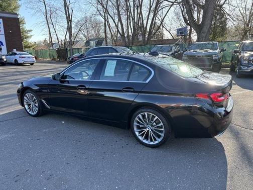 2022 BMW 530 i xDrive