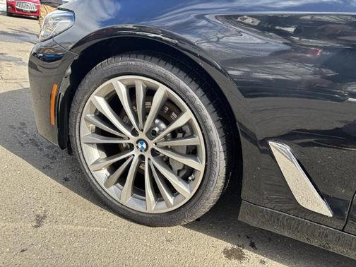2022 BMW 530 i xDrive