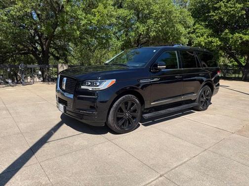 INFINITE BLACK 2023 Lincoln Navigator RESERVE