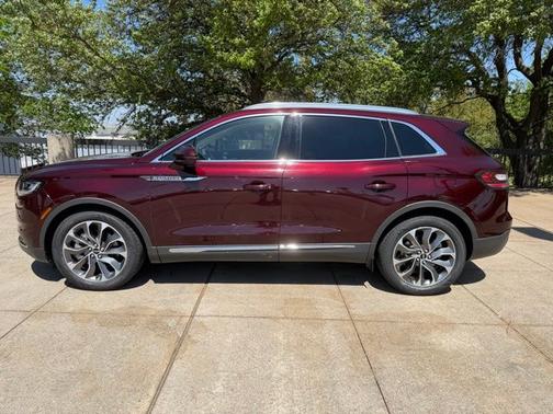 BURGUNDY VELVET MET TC 2023 Lincoln Nautilus RESERVE