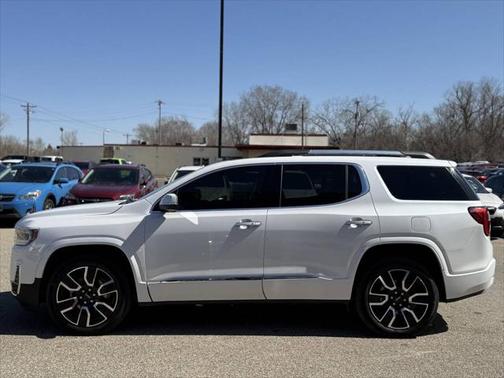 2022 GMC Acadia Denali