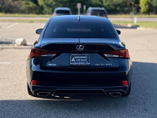 2018 Lexus IS 300 Base