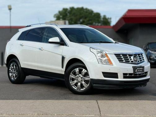 Radiant Silver Metallic 2016 Cadillac SRX Luxury Collection