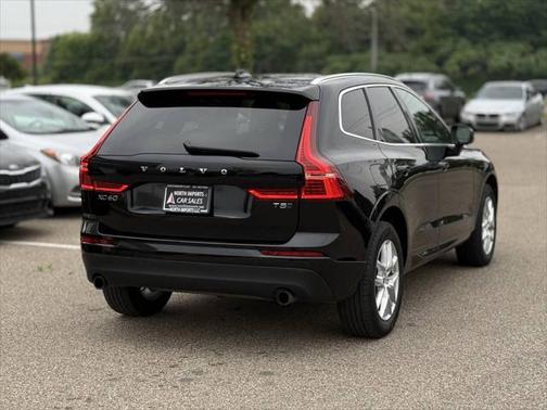2020 Volvo XC60 T5 Momentum