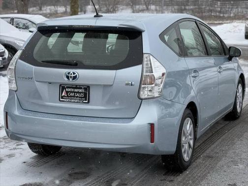 2012 Toyota Prius v Two