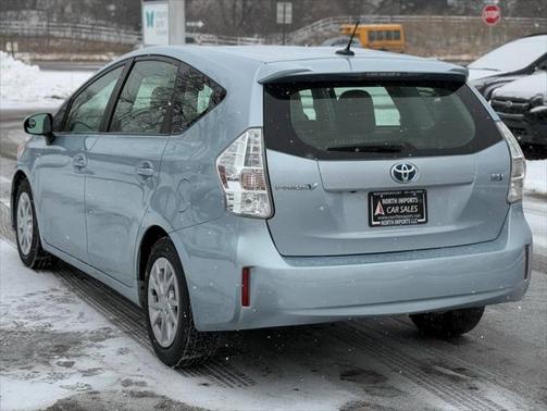 2012 Toyota Prius v Two