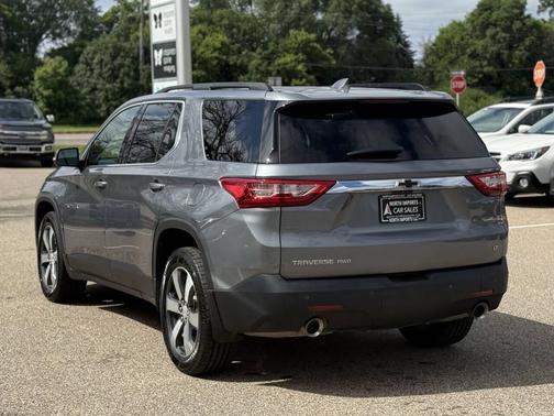 2021 Chevrolet Traverse LT Leather