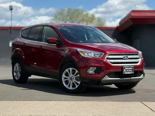 Ruby Red Metallic Tinted Clearcoat 2019 Ford Escape SE