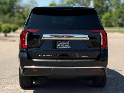 Onyx Black 2022 GMC Yukon XL SLT