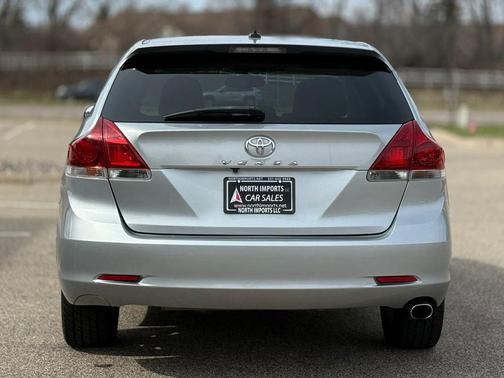 Celestial Silver Metallic 2015 Toyota Venza LE