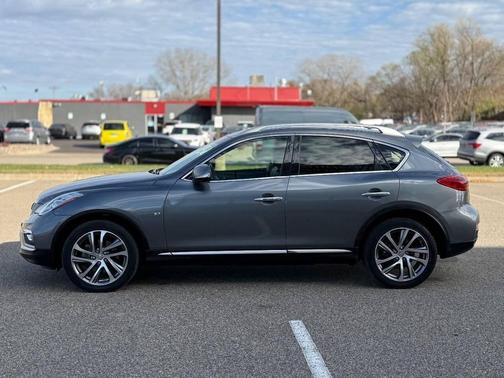 2017 INFINITI QX50 Base