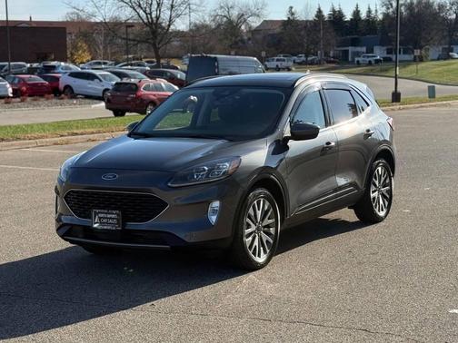2022 Ford Escape Titanium