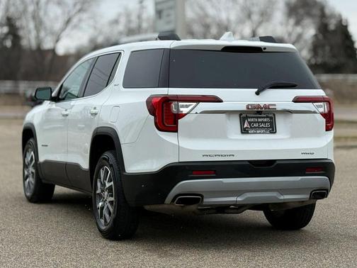 2023 GMC Acadia AWD SLT