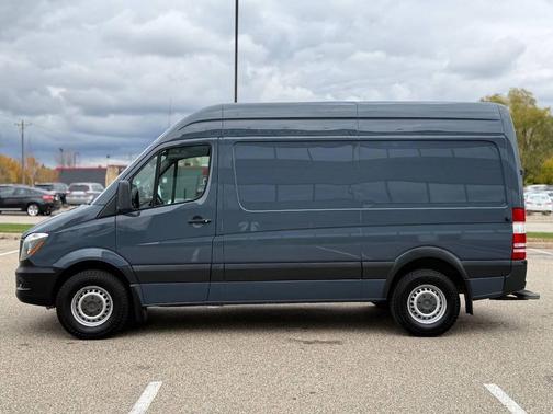 2018 Mercedes-Benz Sprinter 2500 Standard Roof