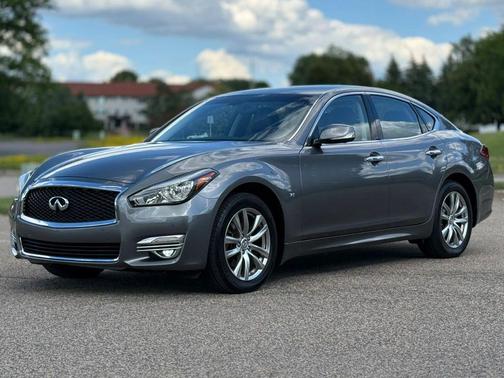 Graphite Shadow 2018 INFINITI Q70 3.7X LUXE