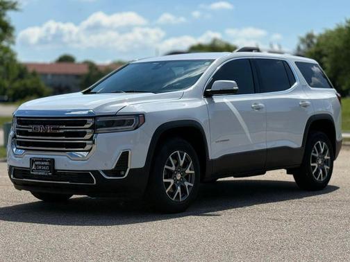 Summit White 2023 GMC Acadia FWD SLT
