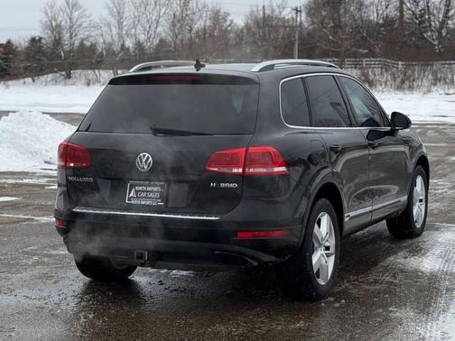 2012 Volkswagen Touareg Hybrid Base