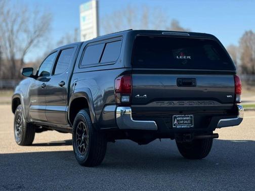 2022 Toyota Tacoma SR5