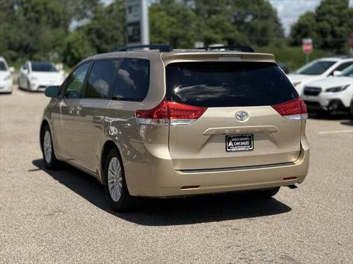 2013 Toyota Sienna XLE
