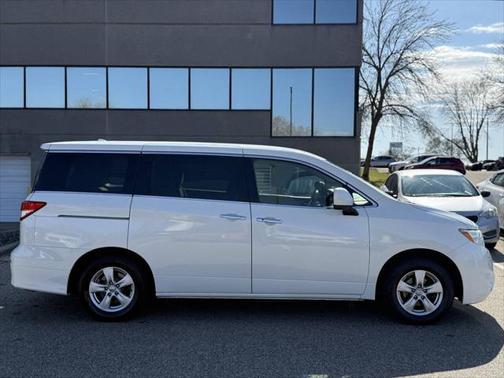 2015 Nissan Quest SV