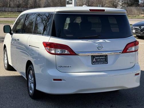 2015 Nissan Quest SV