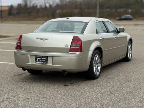 2006 Chrysler 300C Base