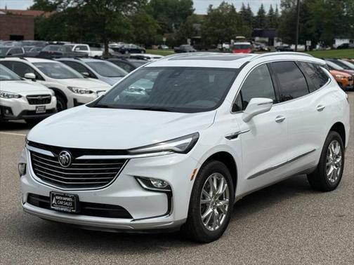 2023 Buick Enclave Essence AWD