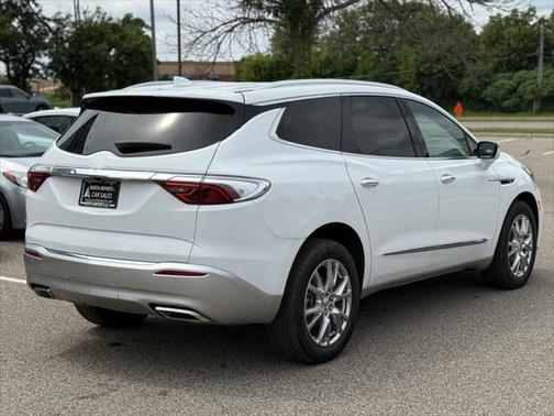 2023 Buick Enclave Essence AWD