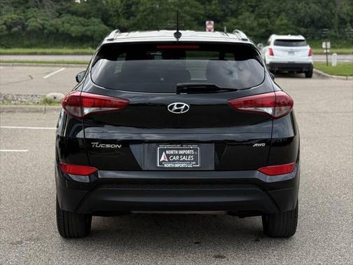 2016 Hyundai TUCSON SE
