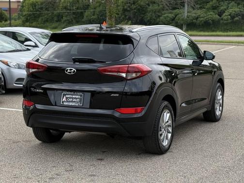 2016 Hyundai TUCSON SE