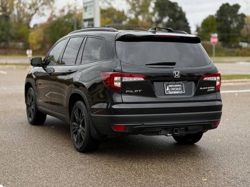 2022 Honda Pilot AWD Black Edition
