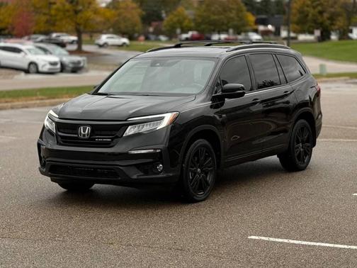 2022 Honda Pilot AWD Black Edition