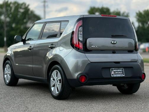 Titanium Gray 2016 Kia Soul Base