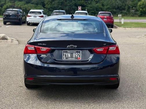 2017 Chevrolet Malibu 1LT